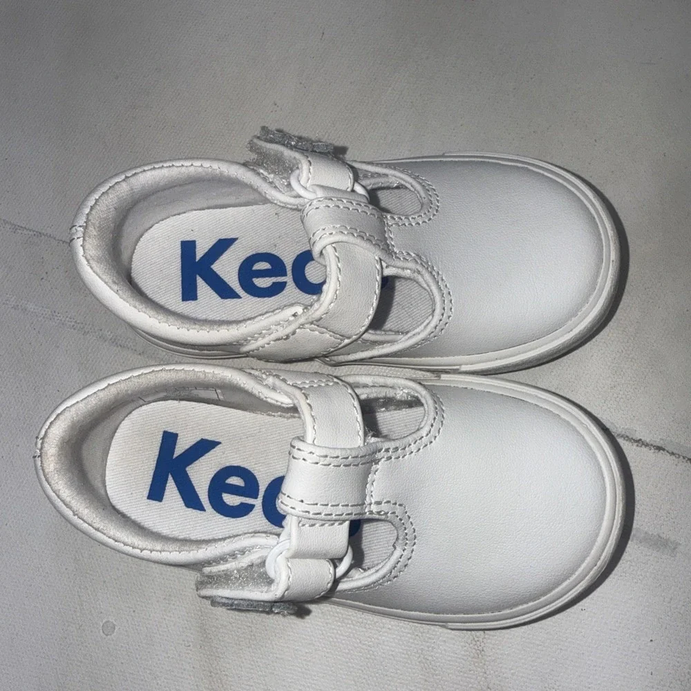 Keds Toddler Size 5 Daphne T-Strap Classic White Leather Mary Jane Girls Walking